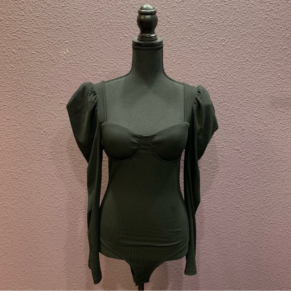 Puff sleeve body suit